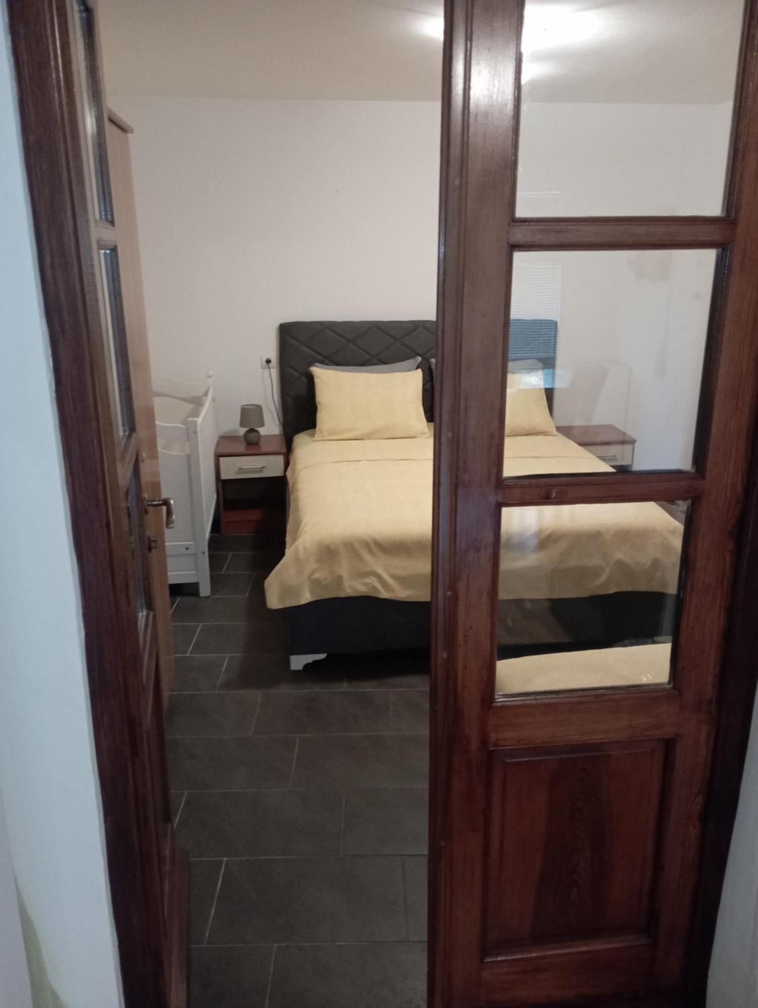 Apartments Villa Marta - Begovic Kotor Eksteriør billede