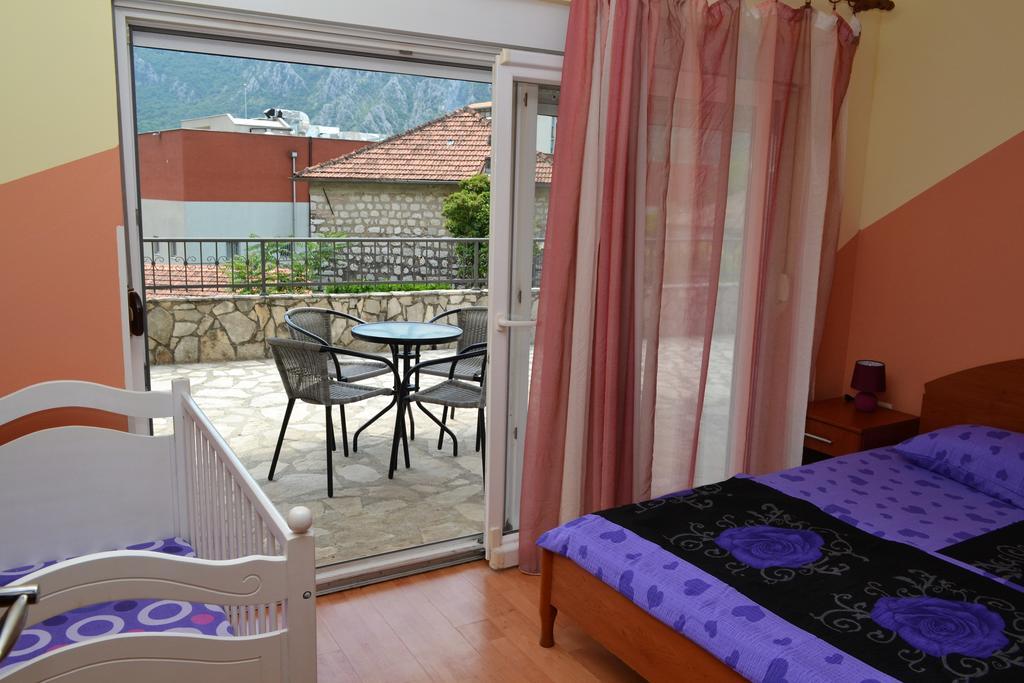 Apartments Villa Marta - Begovic Kotor Eksteriør billede