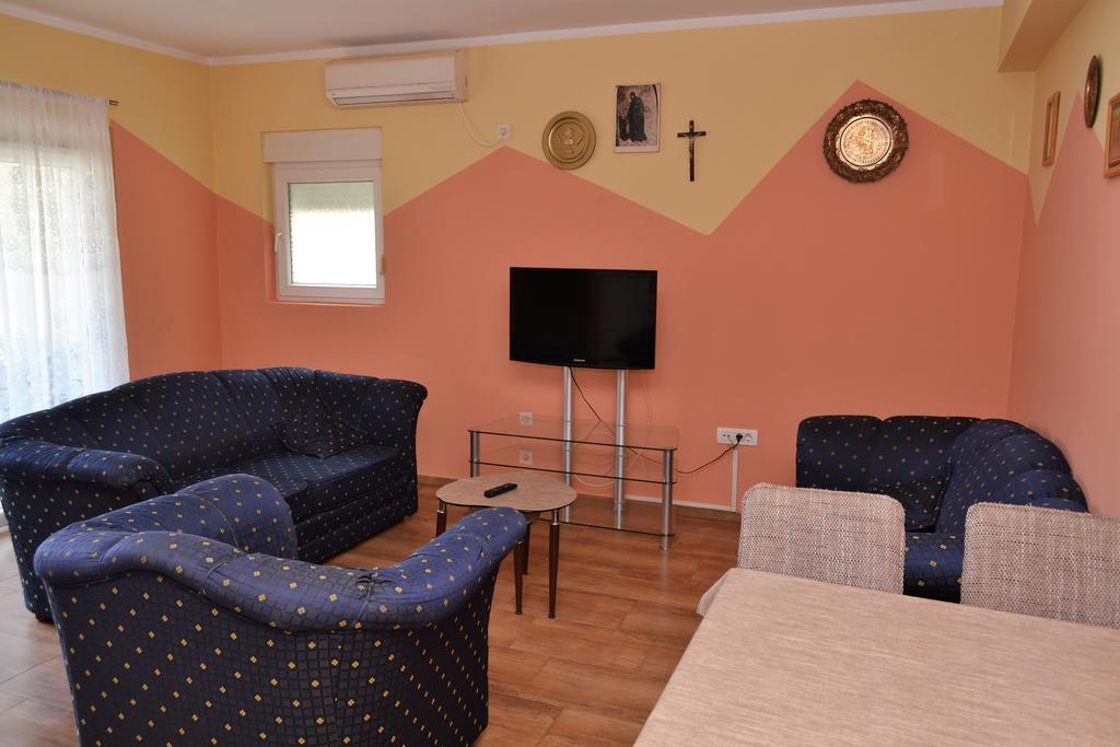 Apartments Villa Marta - Begovic Kotor Eksteriør billede