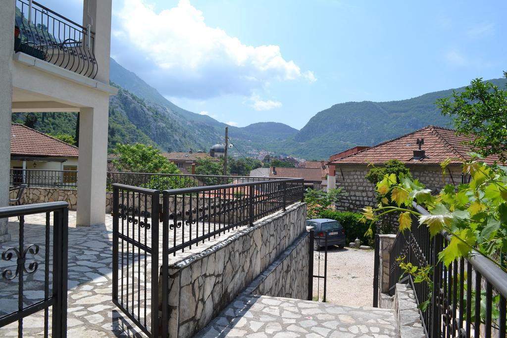 Apartments Villa Marta - Begovic Kotor Eksteriør billede