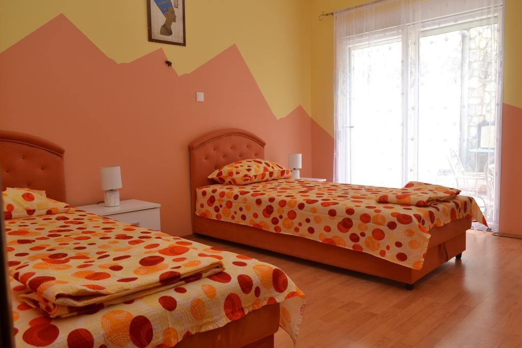 Apartments Villa Marta - Begovic Kotor Eksteriør billede