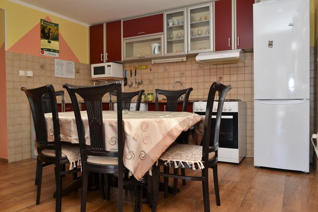 Apartments Villa Marta - Begovic Kotor Eksteriør billede