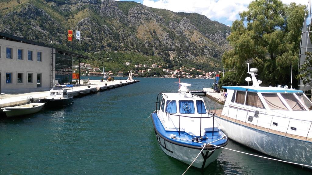 Apartments Villa Marta - Begovic Kotor Eksteriør billede